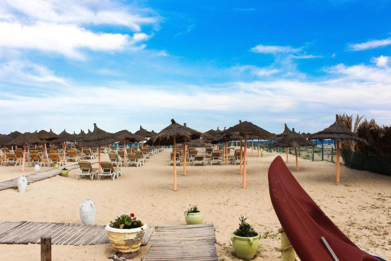 Hotel Nesrine Хаммамет Экстерьер фото